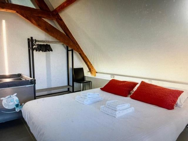 Schravenhoek Met Indoorzwembad En Sauna Veurne Exterior photo