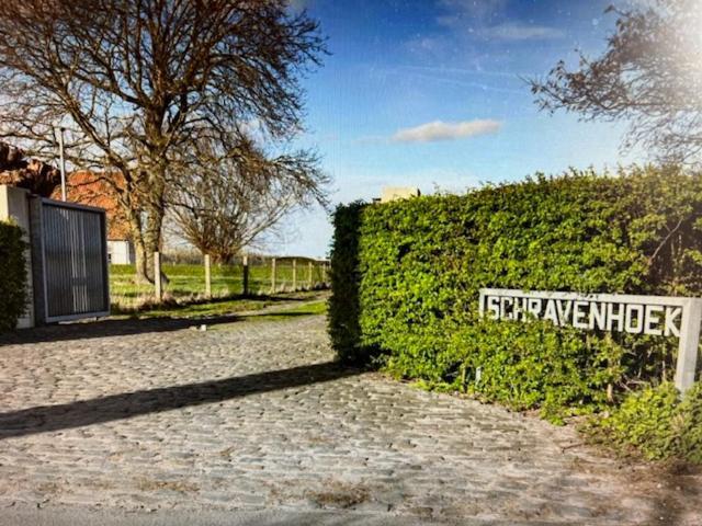 Schravenhoek Met Indoorzwembad En Sauna Veurne Exterior photo