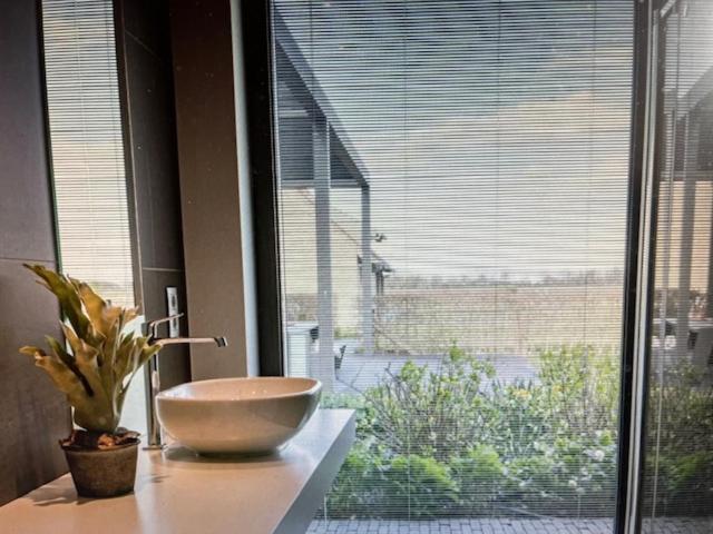 Schravenhoek Met Indoorzwembad En Sauna Veurne Exterior photo